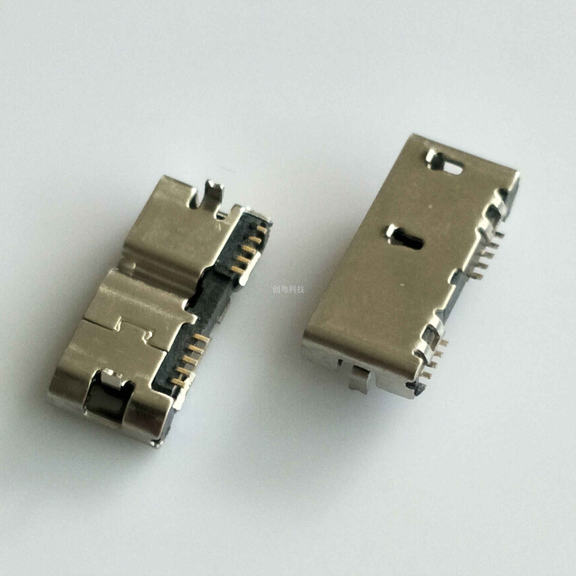 MICRO3.0连接器